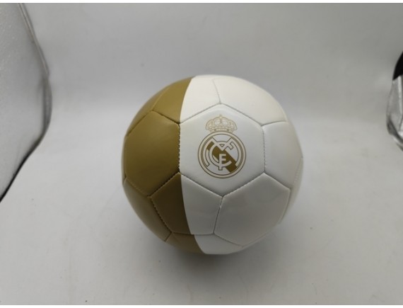 Мяч футбольный Реал Мадрид 420гр F33970